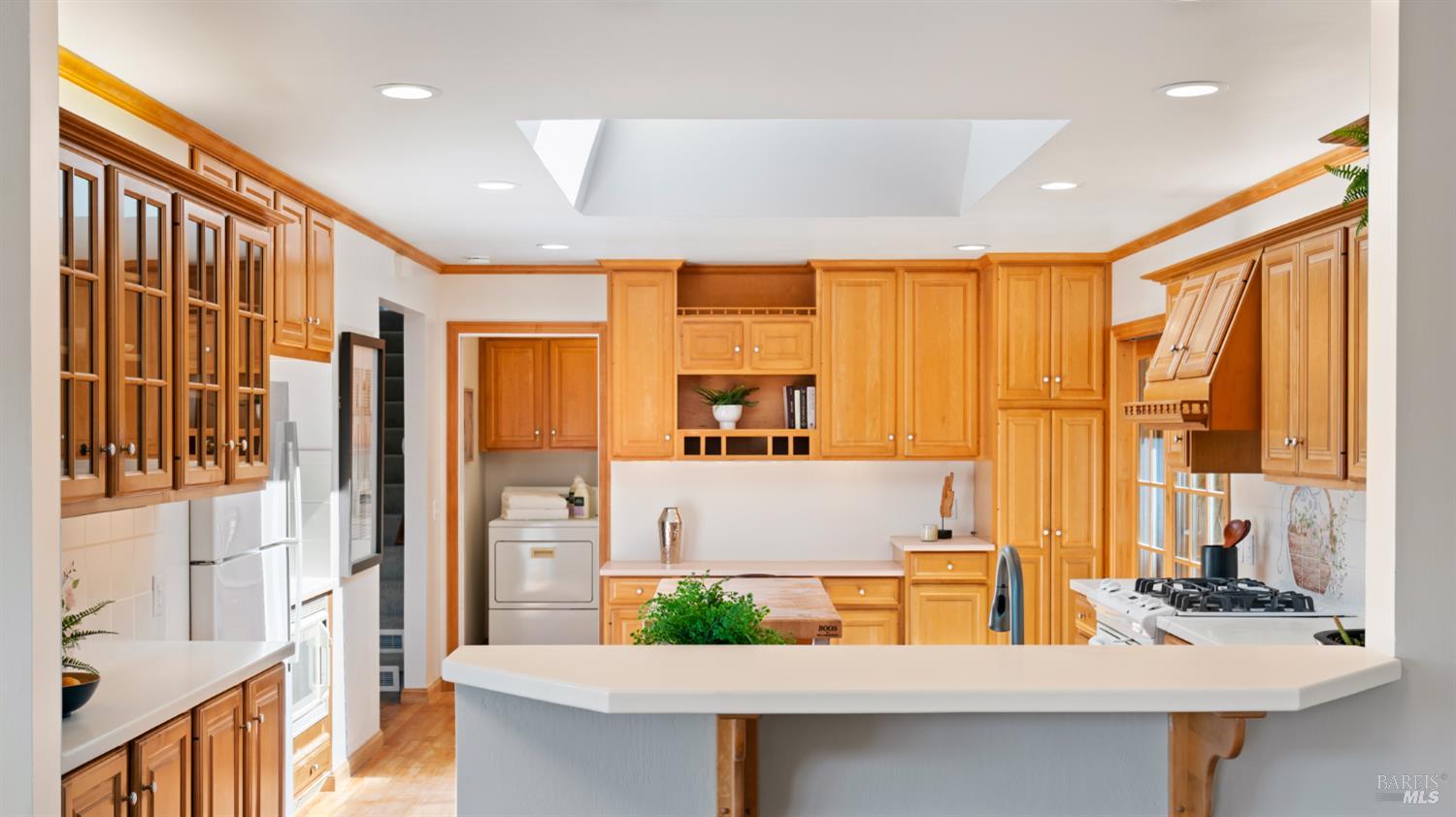 5 Viox Way San Rafael, CA 94901 - Photo 14 of 80