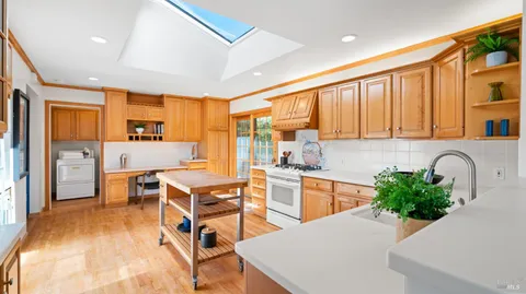 $1,495,000 | 5 Viox Way, San Rafael, CA 94901