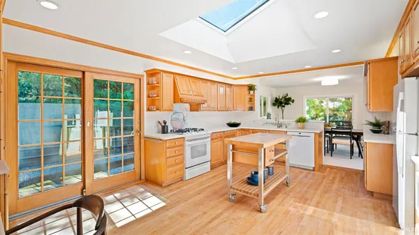 $1,495,000 | 5 Viox Way, San Rafael, CA 94901