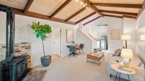$1,495,000 | 5 Viox Way, San Rafael, CA 94901