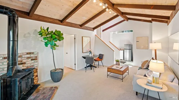 $1,495,000 | 5 Viox Way, San Rafael, CA 94901