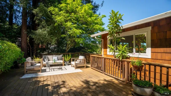 $1,495,000 | 5 Viox Way, San Rafael, CA 94901