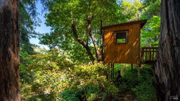 $1,495,000 | 5 Viox Way, San Rafael, CA 94901