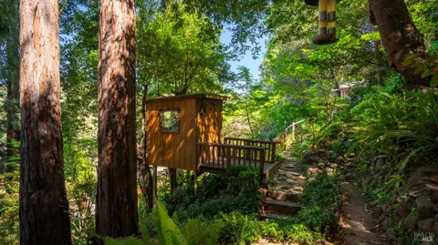 $1,495,000 | 5 Viox Way, San Rafael, CA 94901
