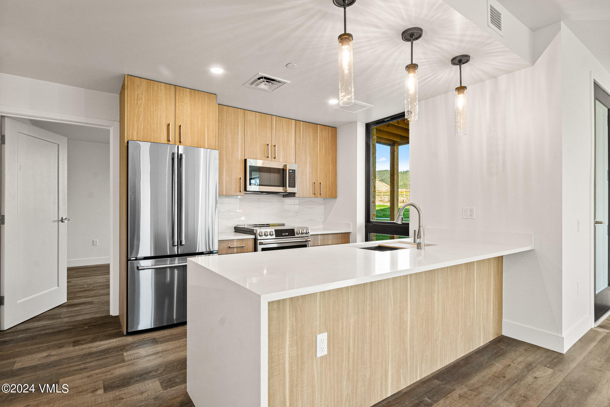 91 Mount Hope Circle, Unit D101 Eagle, CO 81631 - Photo 4 of 17 Kitchen