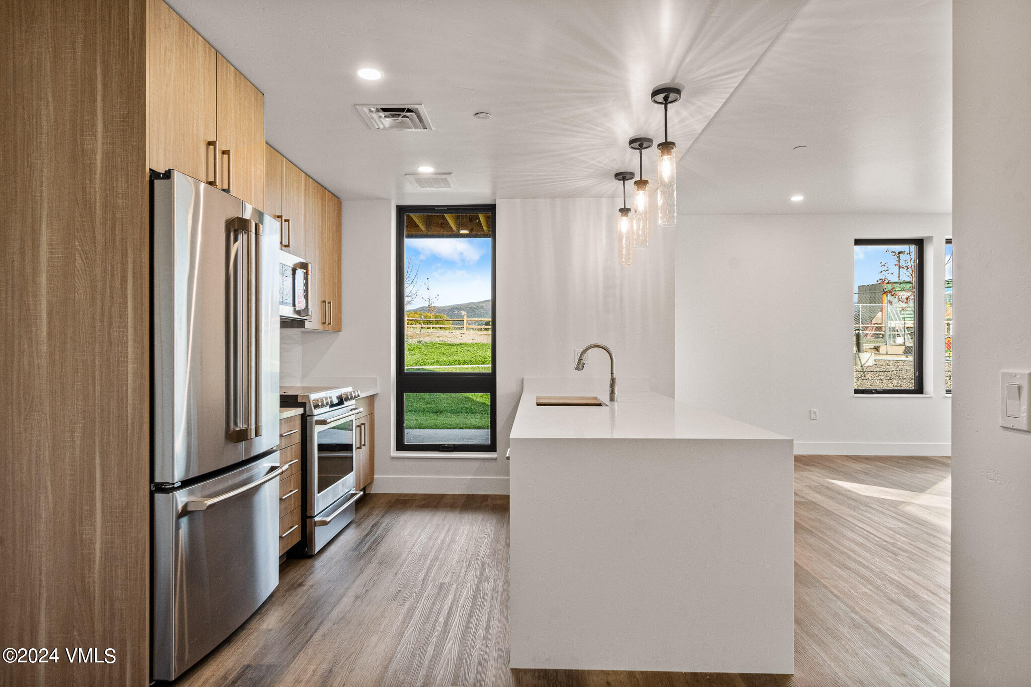 91 Mount Hope Circle, Unit D101 Eagle, CO 81631 - Photo 5 of 17 Kitchen