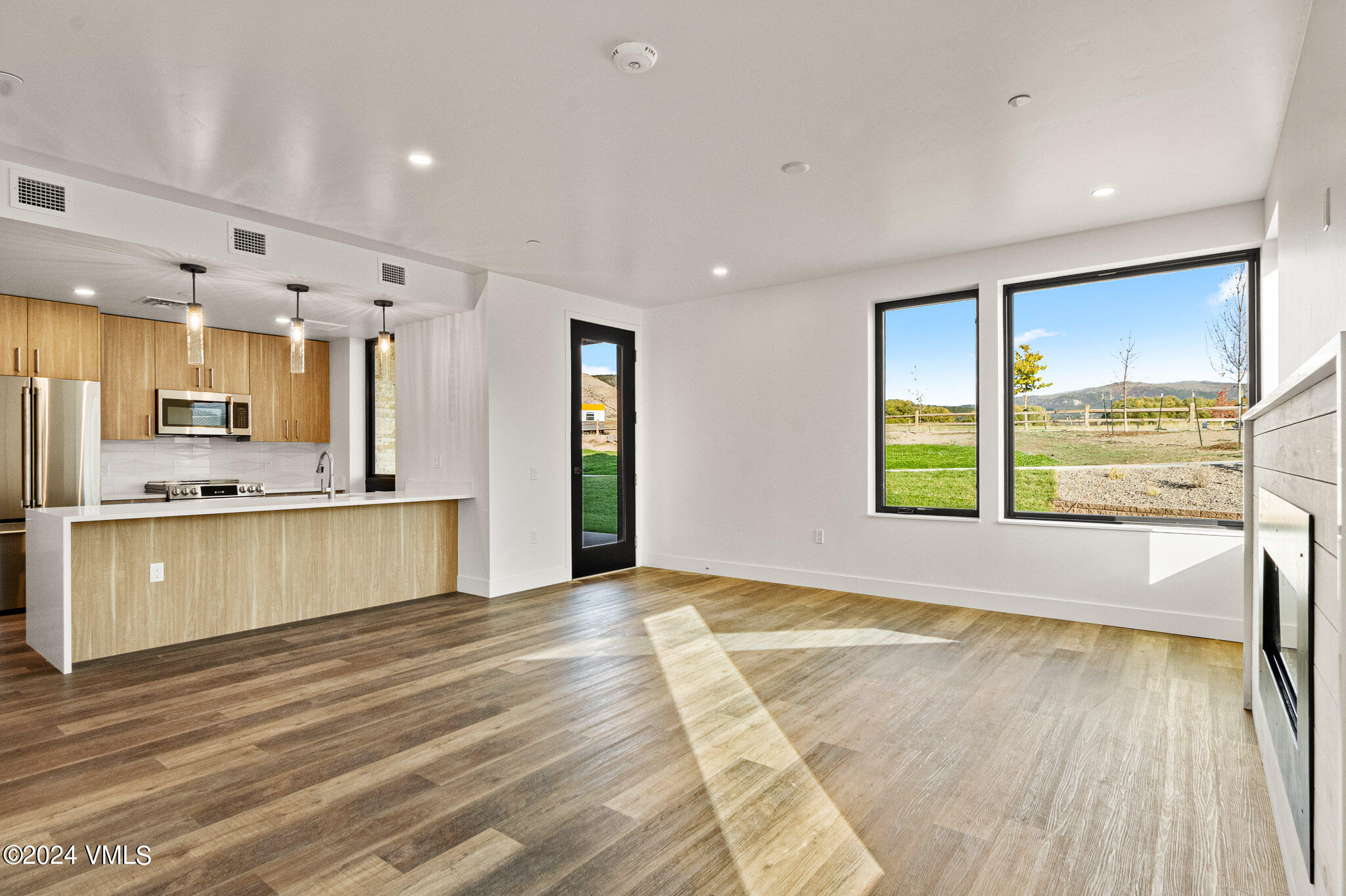 91 Mount Hope Circle, Unit D101 Eagle, CO 81631 - Photo 6 of 17 Great Room