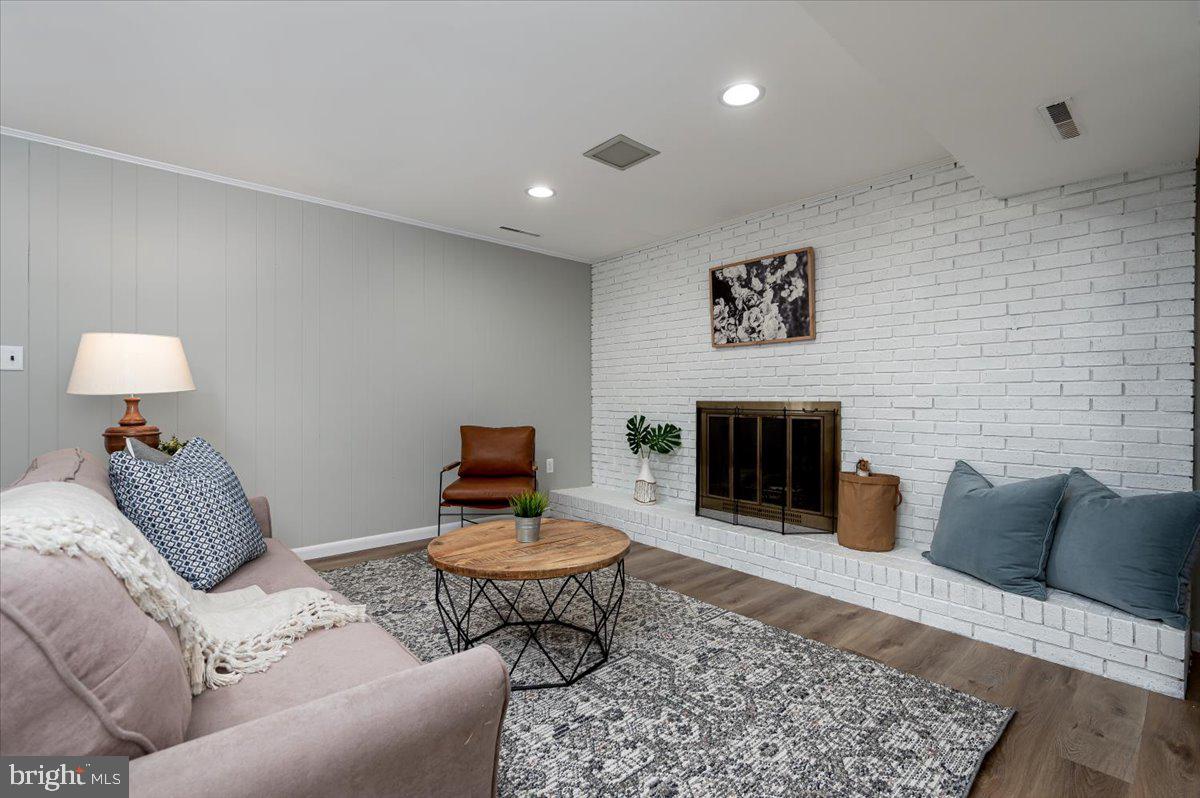 131 Silopanna Road Annapolis, MD 21403 - Photo 5 of 49 Gallery Image 5