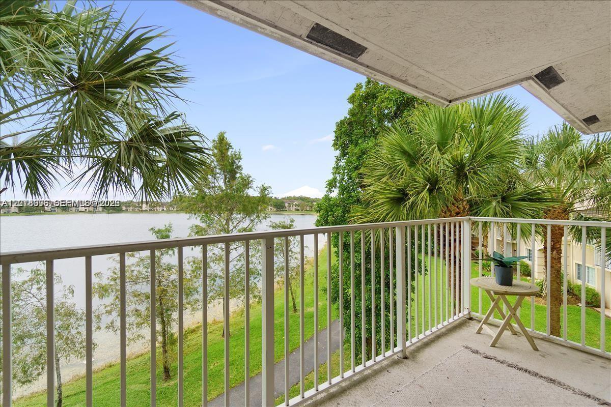 5065 Wiles Road, Unit 308 Coconut Creek, FL 33073 - Photo 3 of 17