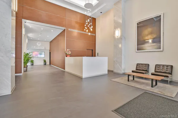 $2,900 | 4 Martine Avenue, Unit 1120, White Plains, NY 10606