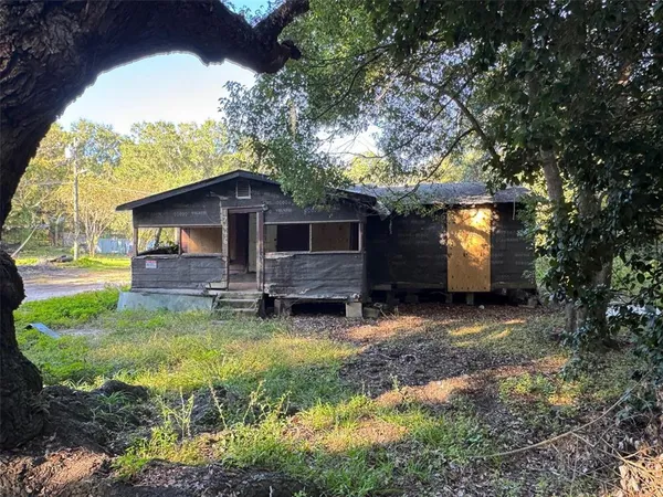 $79,900 | 17446 Southeast 134th Ave Road, Weirsdale, FL 32195