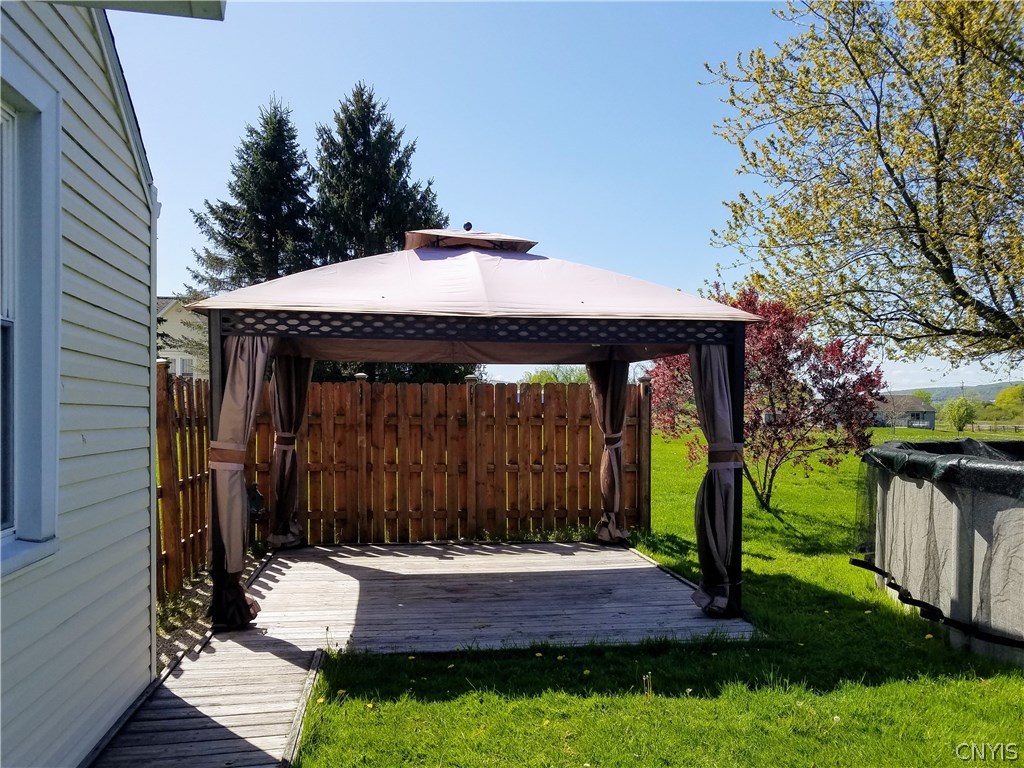 2416 Middle Road Oneida, NY 13421 - Photo 4 of 24