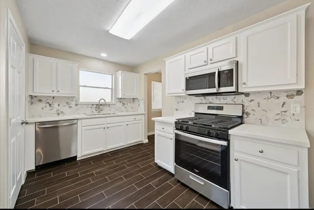 $2,300 | 16114 Cypress Valley Drive, Cypress, TX 77429