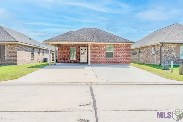 $165,000 | 122 Sagewood Drive, Thibodaux, LA 70301