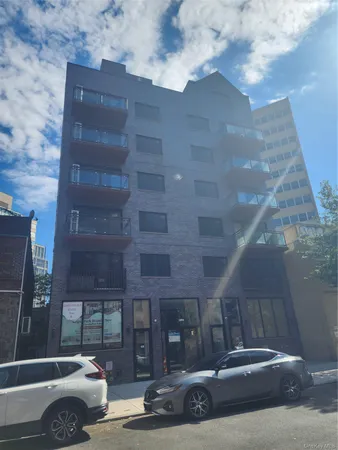 $2,500 | 97-30 64th Avenue, Unit 6D | Rego Park