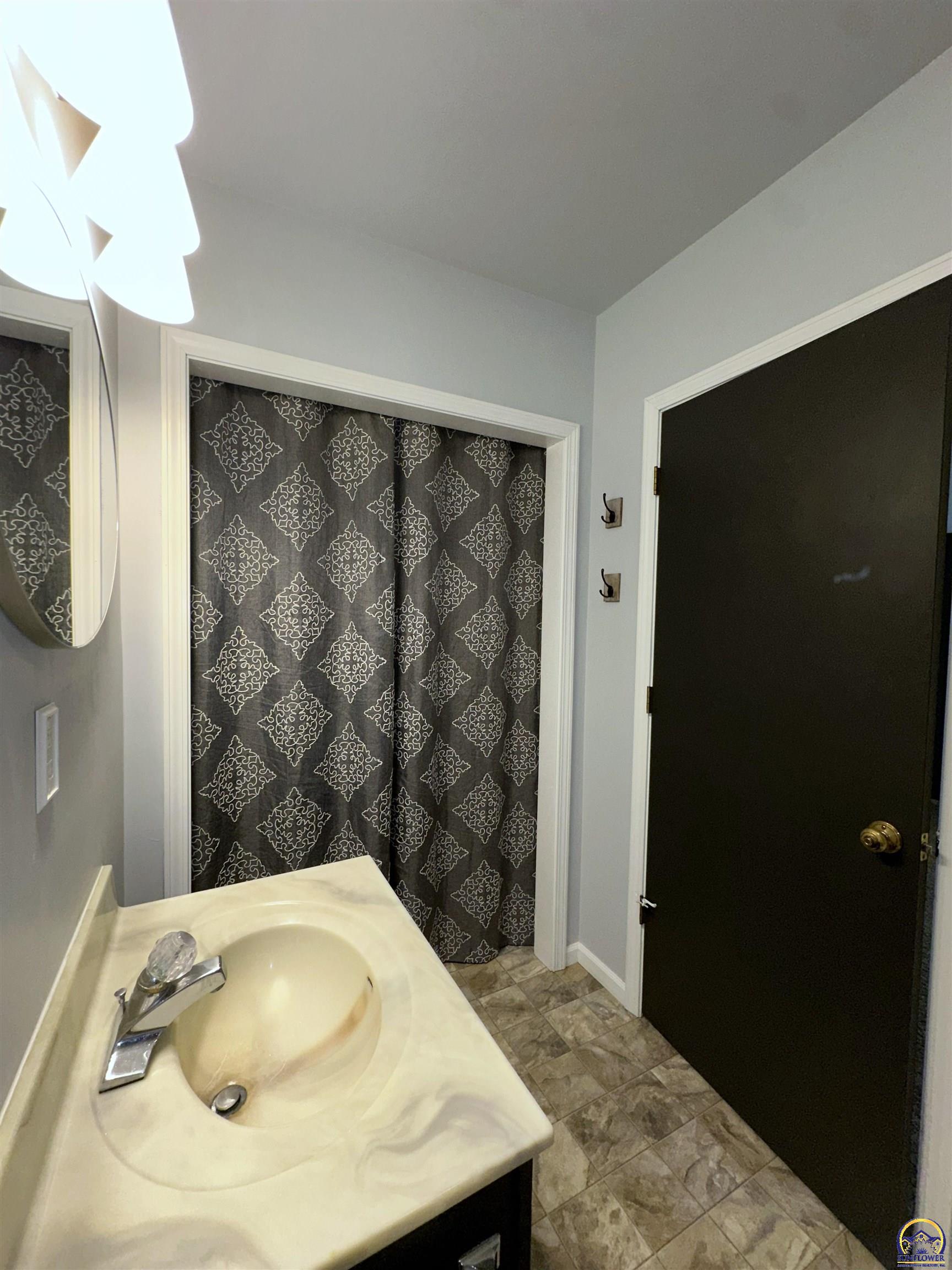 3511 Northwest Rochester Road Topeka, KS 66617 - Photo 48 of 58