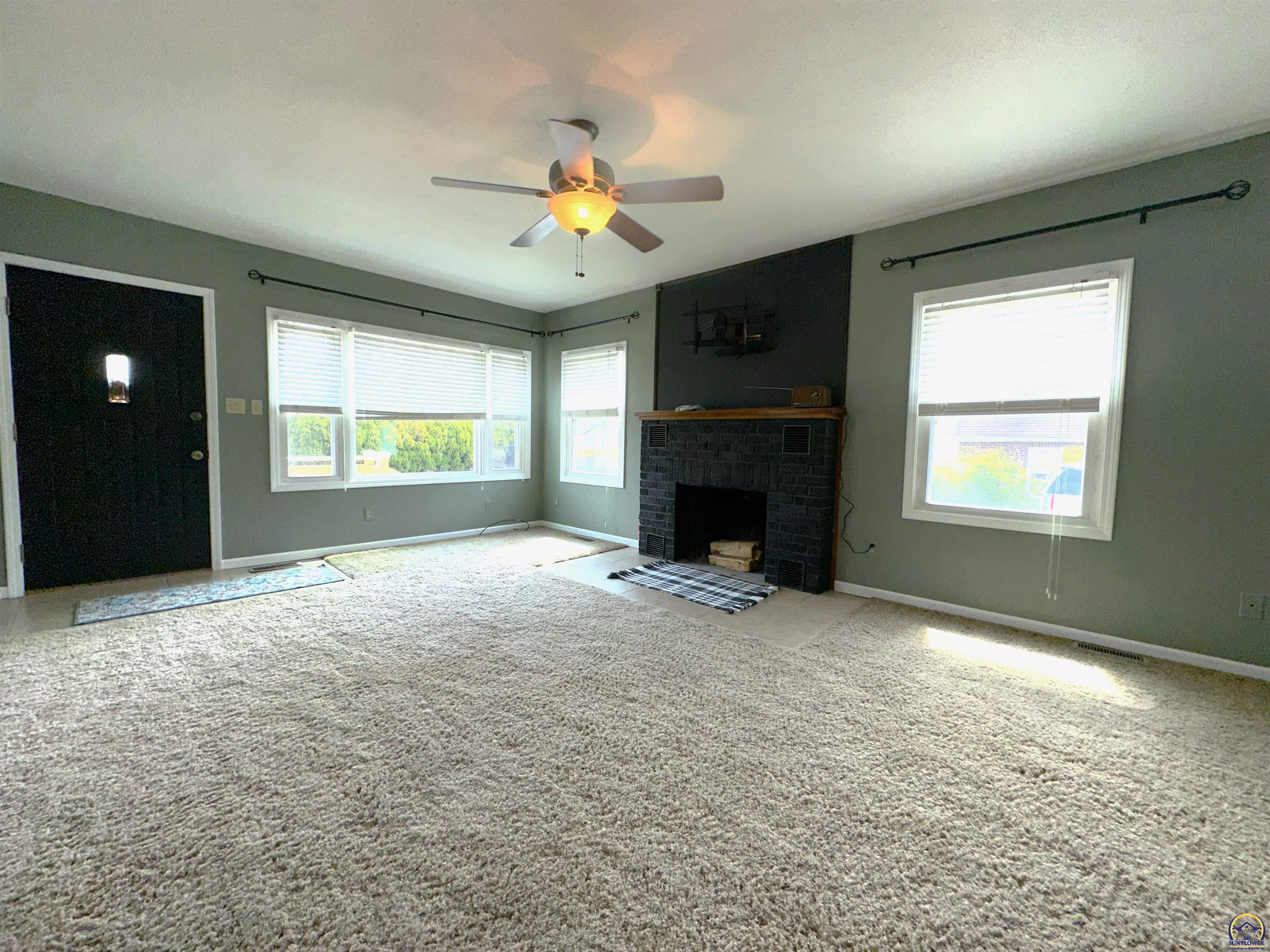 3511 Northwest Rochester Road Topeka, KS 66617 - Photo 10 of 58