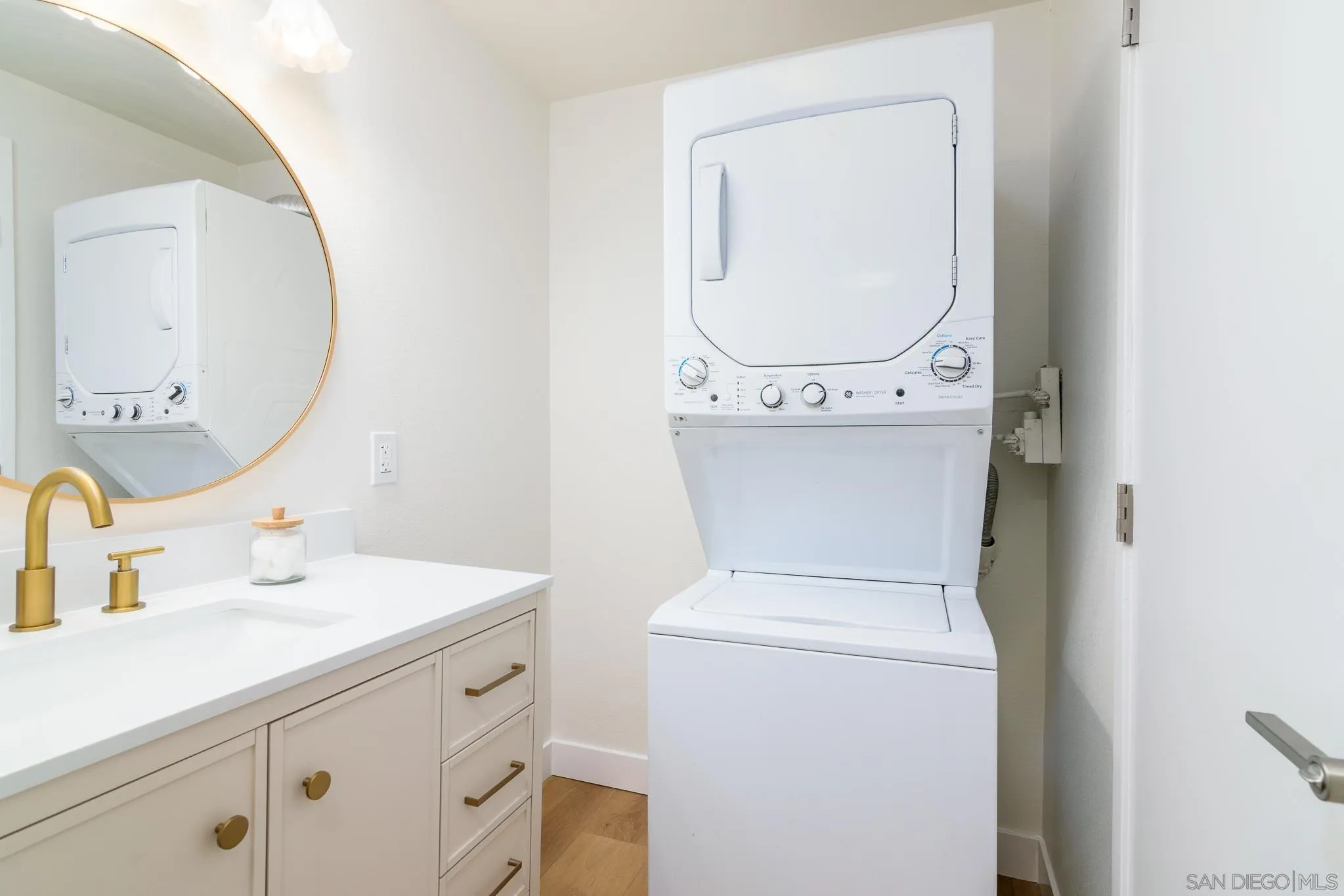 3606 Vista Rey Oceanside, CA 92057 - Photo 5 of 24