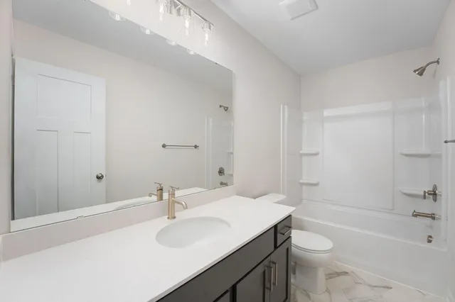 $499,990 | 10431 Glenbrook Avenue South, Cottage Grove, MN 55016