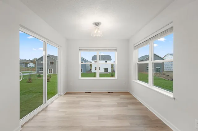 $499,990 | 10431 Glenbrook Avenue South, Cottage Grove, MN 55016