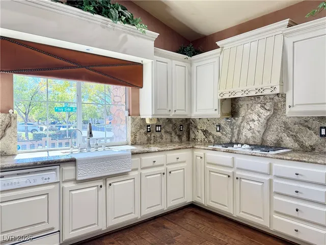 $2,500 | 5524 Ivy Side Avenue, Las Vegas, NV 89131