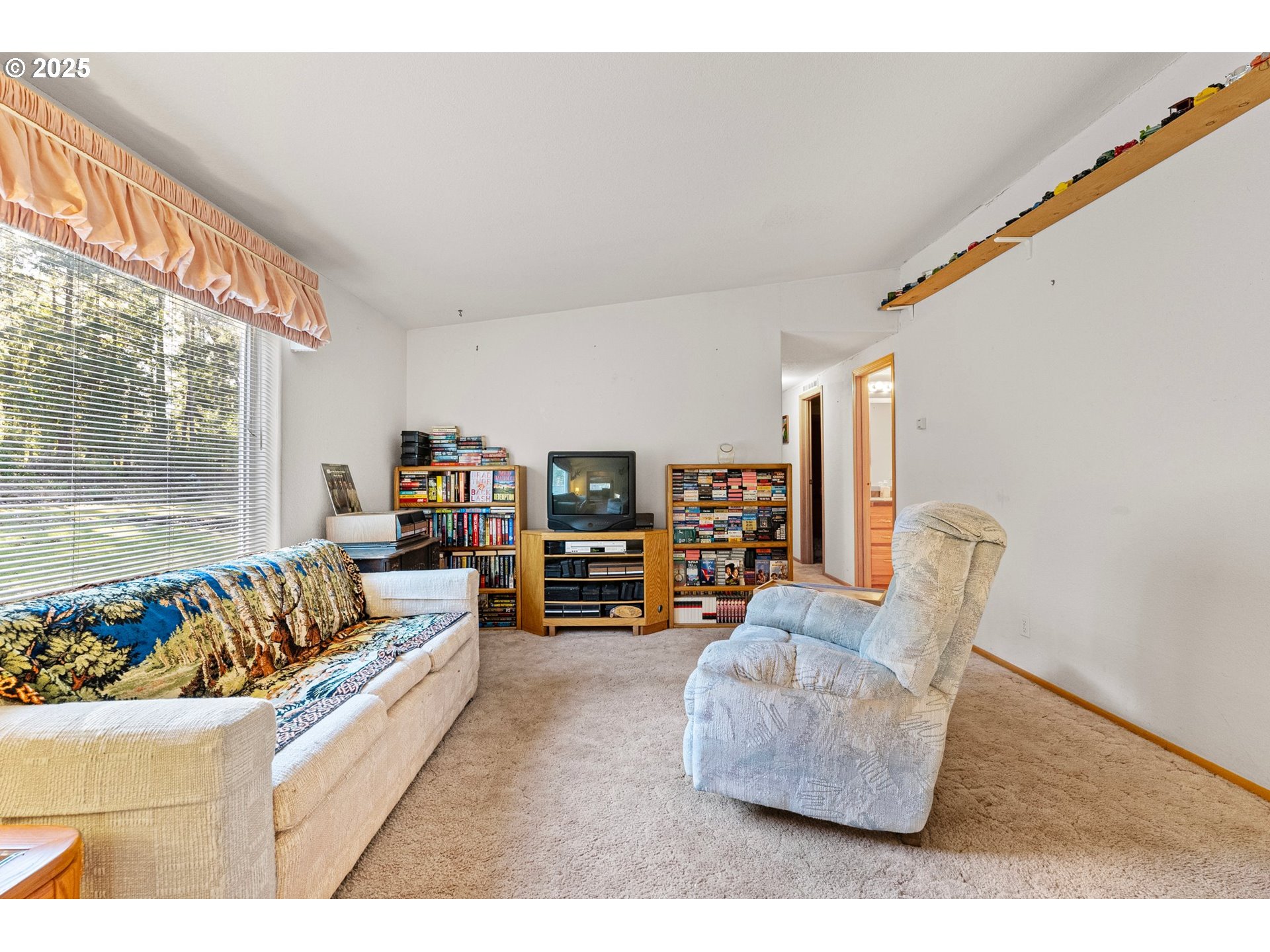 660 Byron Creek Road Winston, OR 97496 - Photo 16 of 48