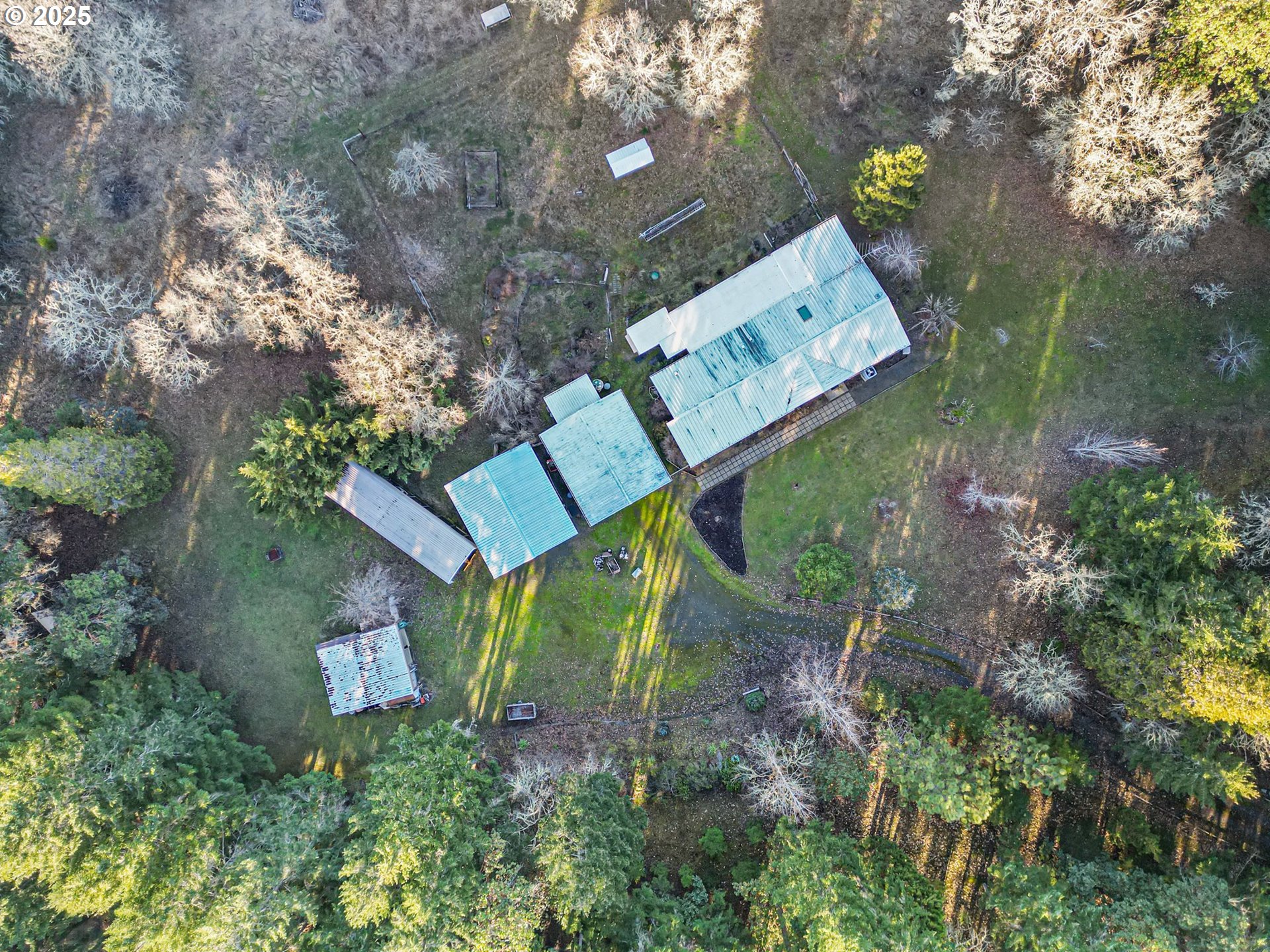 660 Byron Creek Road Winston, OR 97496 - Photo 42 of 48