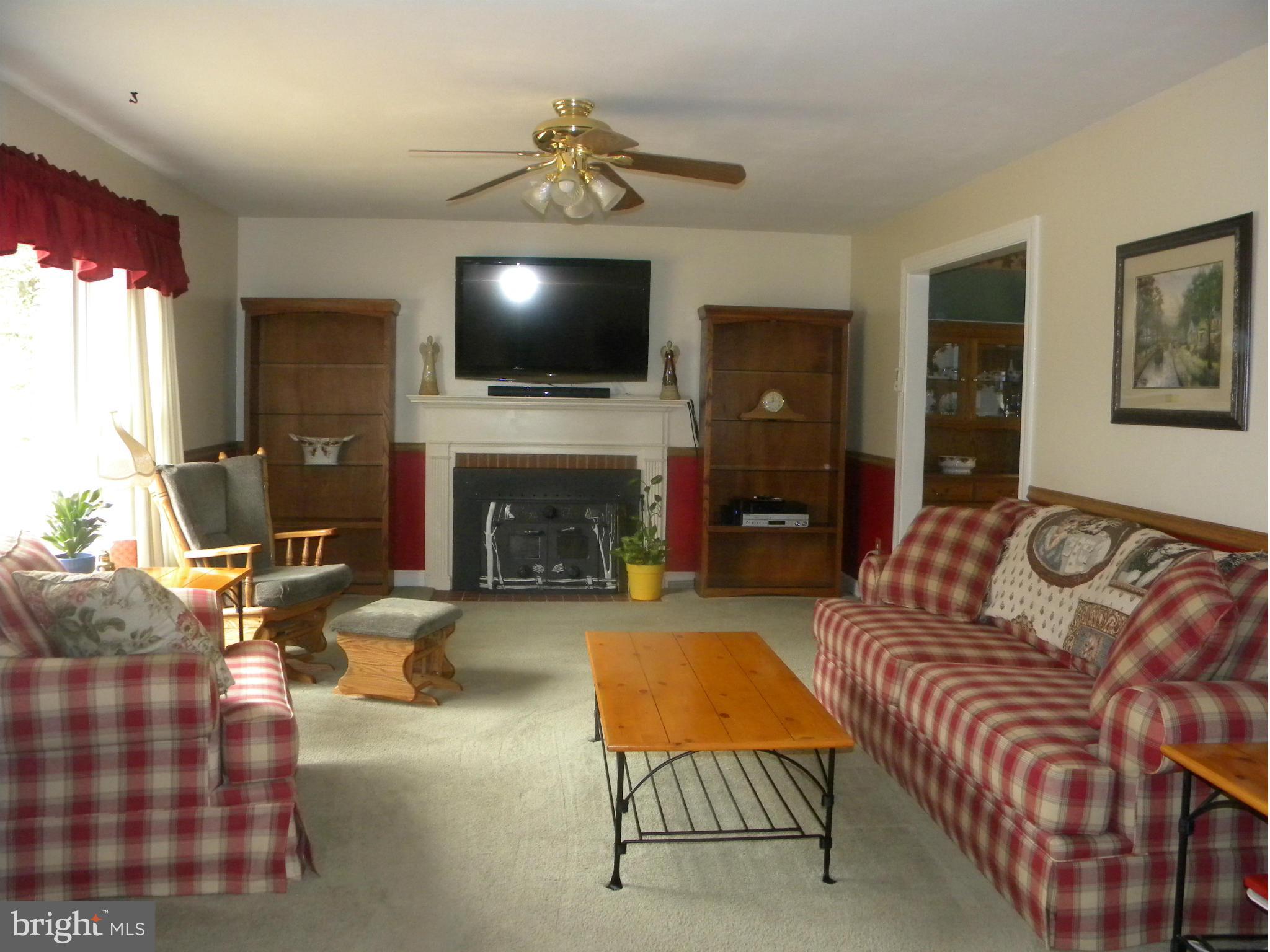 5409 Rixeyville Road Rixeyville, VA 22737 - Photo 8 of 30 Living Room