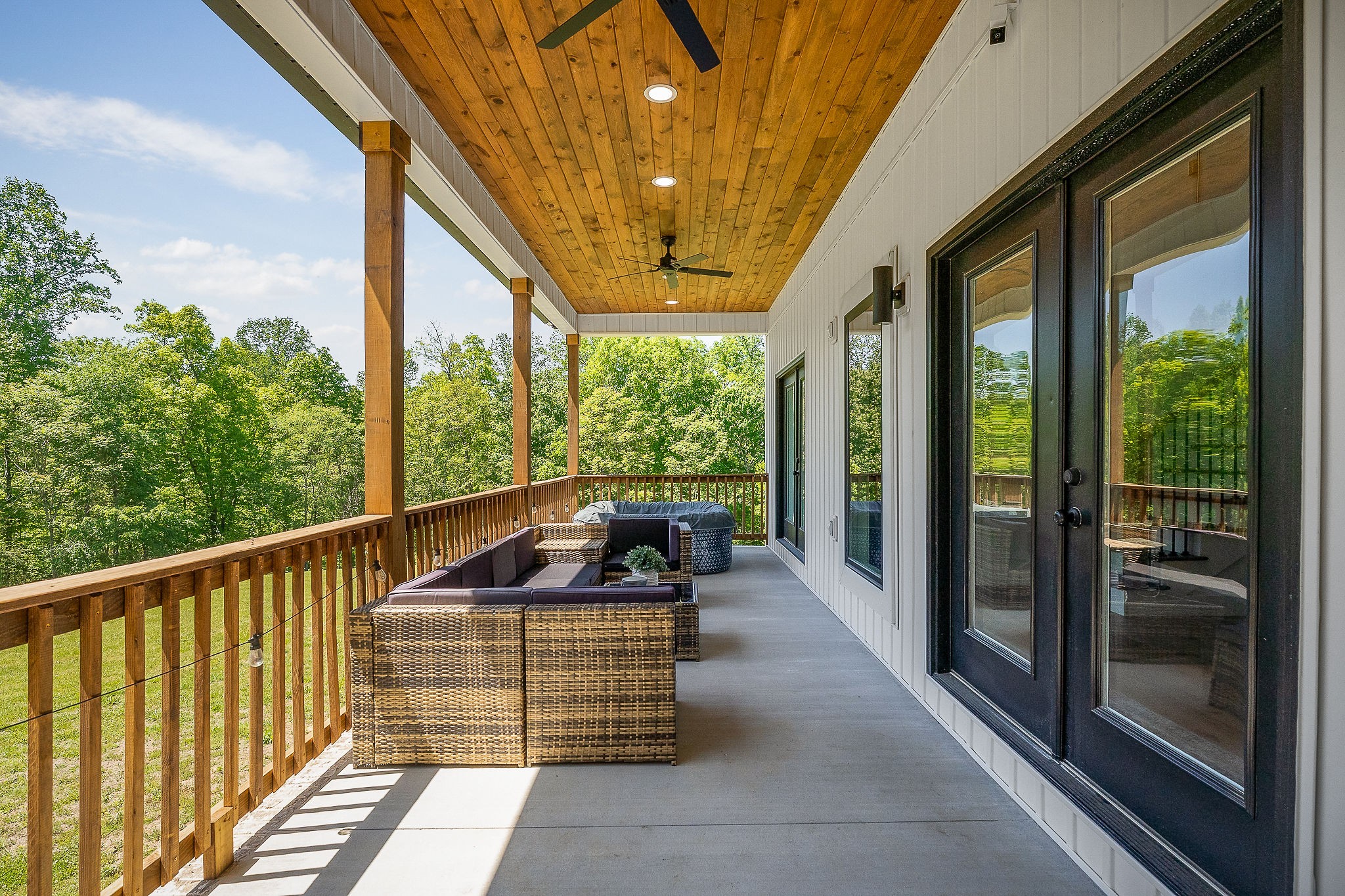 250 Dyer Ridge Road Baxter, TN 38544 - Photo 19 of 52 a front view of a house with garden