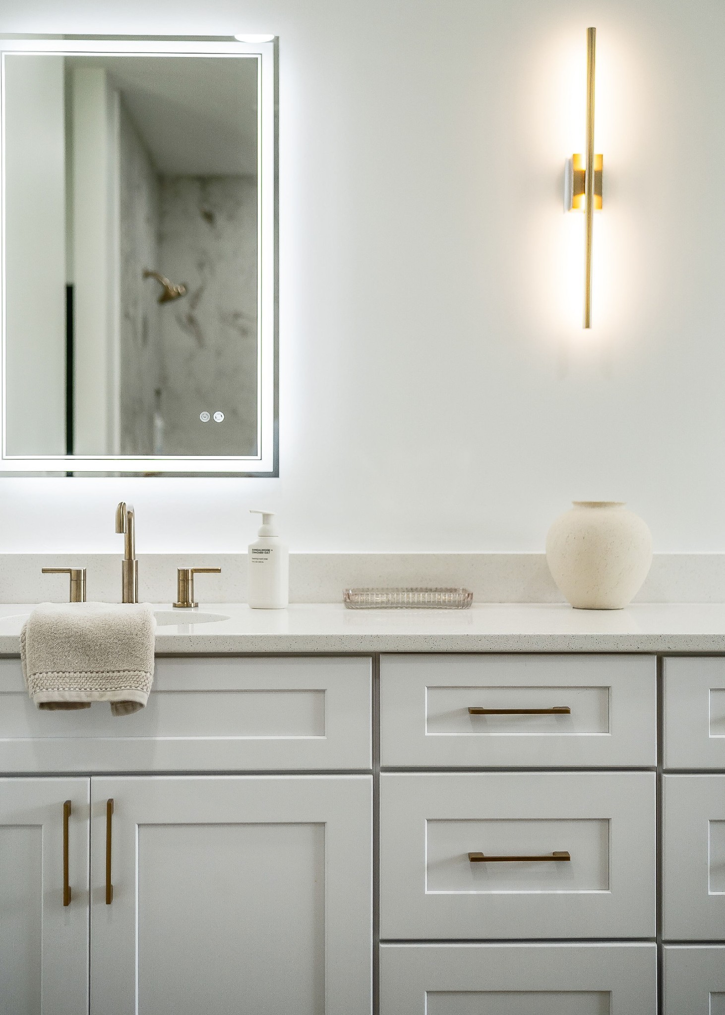 250 Dyer Ridge Road Baxter, TN 38544 - Photo 25 of 52 a bathroom with a sink and a mirror