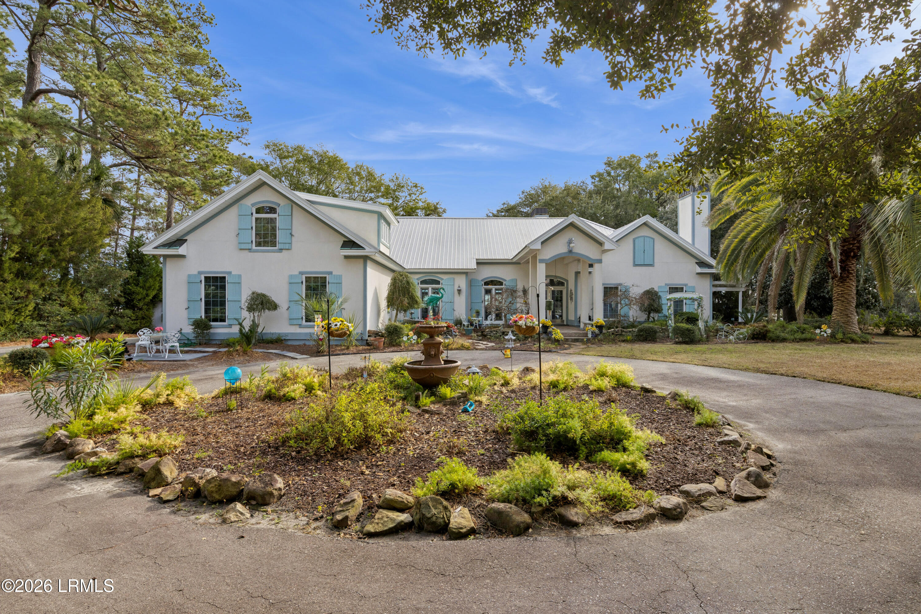 23 Hayfield Road Bluffton, SC 29909 - Photo 2 of 51 23HayfieldRoad-IslandHouseMedia-0003