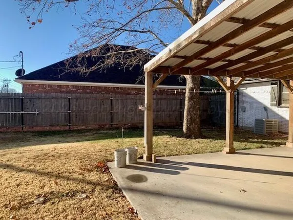 $225,000 | 1615 South Eton Street, Perryton, TX 79070