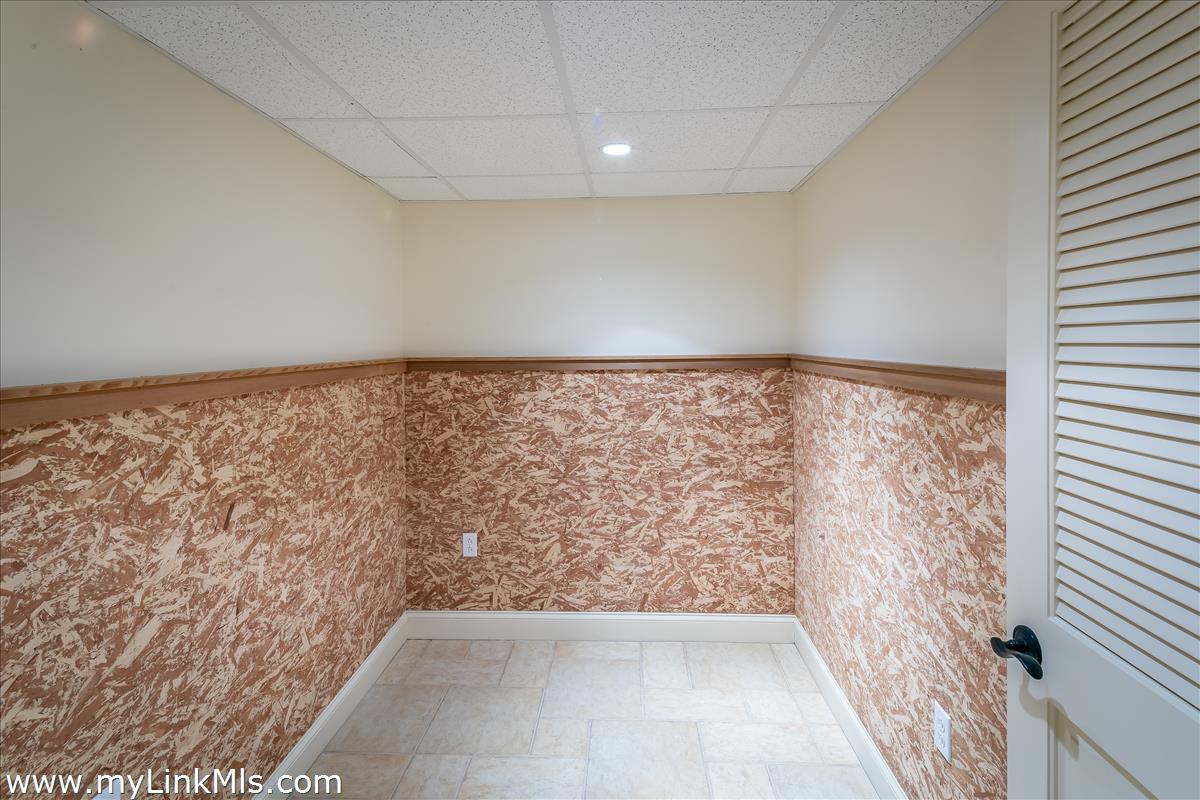 56 North Neck Road Edgartown, MA 02539 - Photo 25 of 63 wooden floor in an empty room