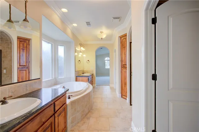 $499,950 | 13045 Ridgewood Way, Chowchilla, CA 93610