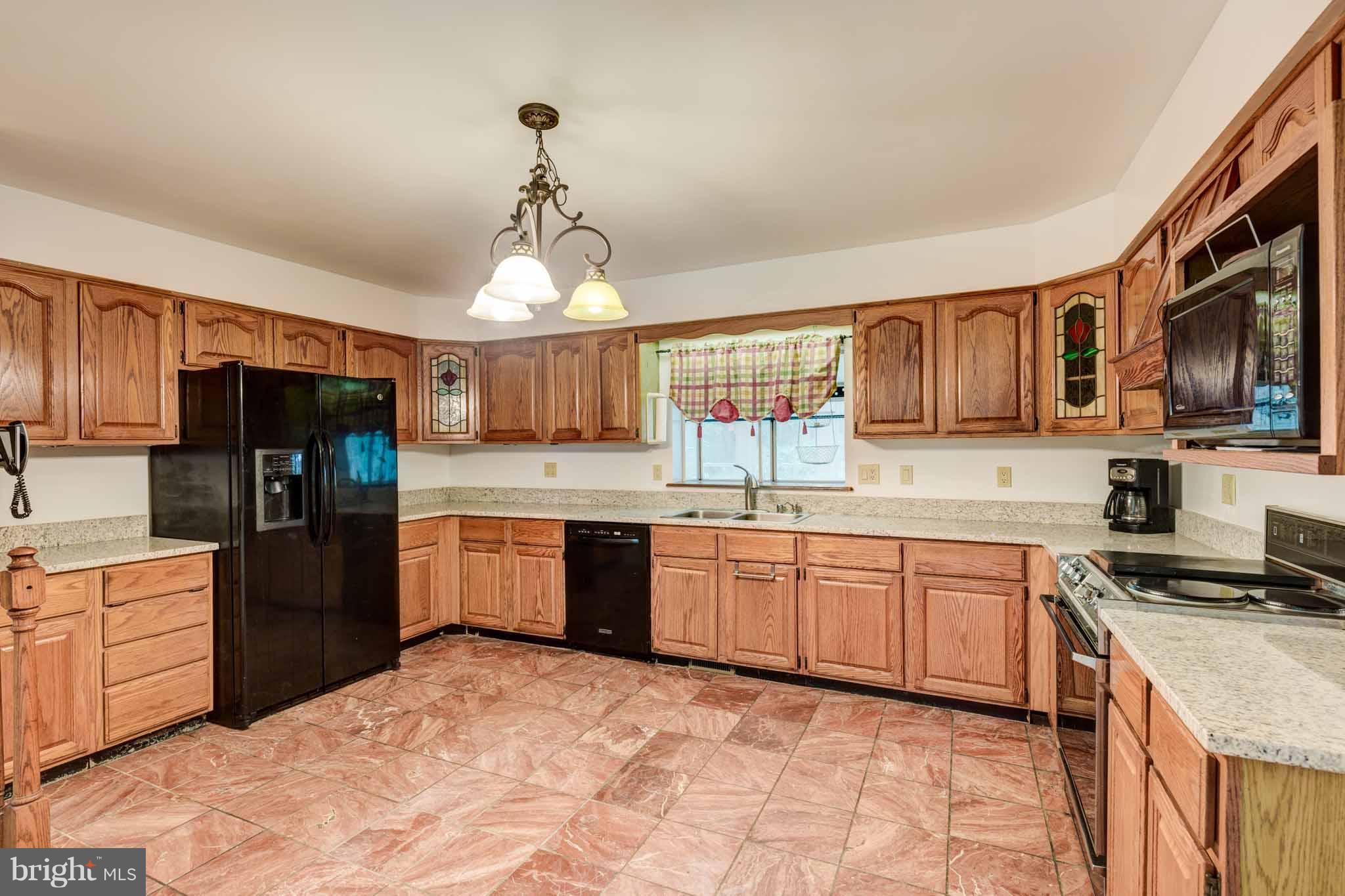 3871 Fringer Road Taneytown, MD 21787 - Photo 10 of 29 Kitchen