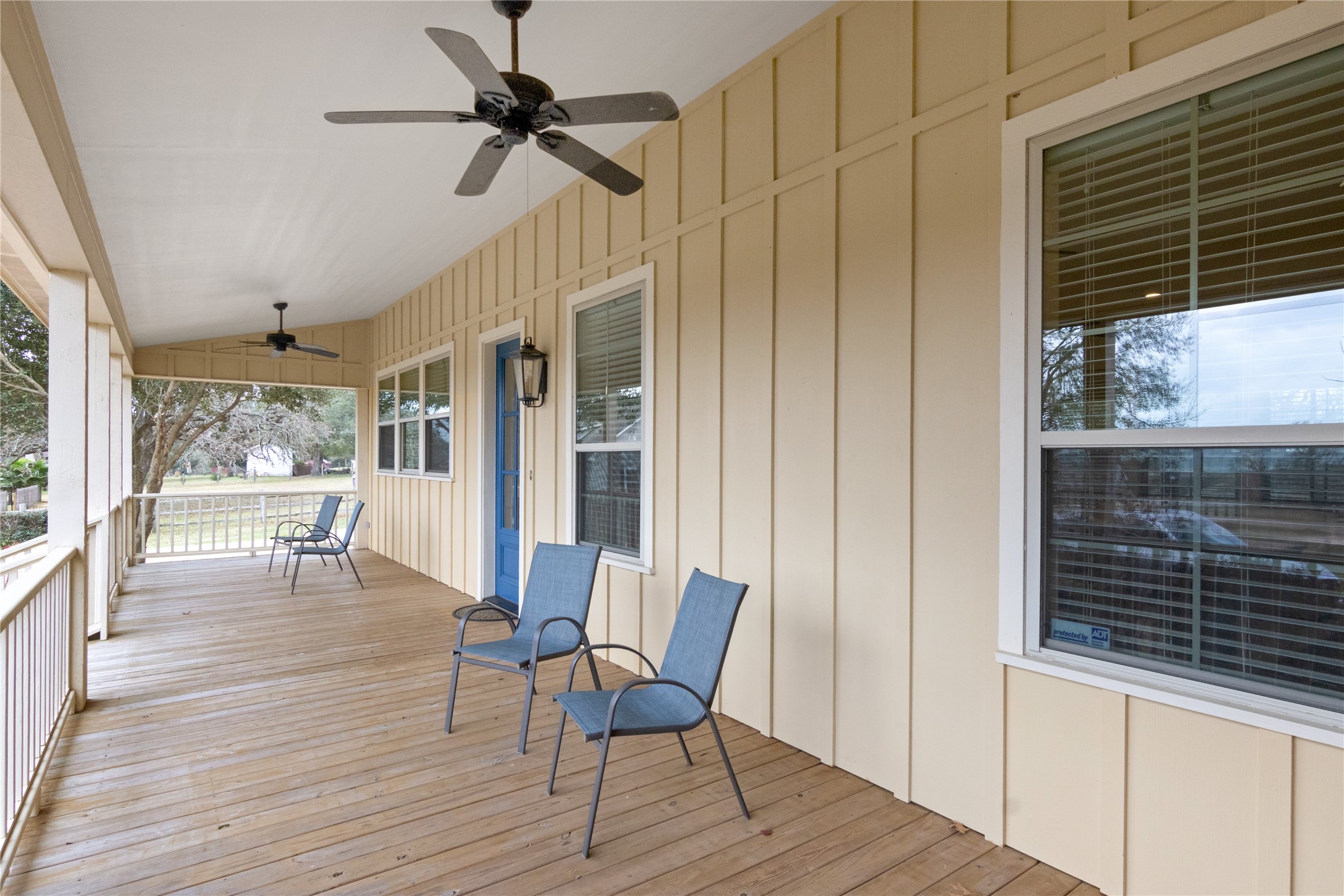 6130 Homeland Lane Brenham, TX 77833 - Photo 26 of 33 a view of a livingroom with furniture and a window