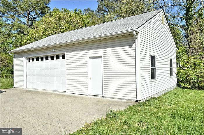 4601 Henderson Road Temple Hills, MD 20748 - Photo 27 of 30 Exterior (Rear)