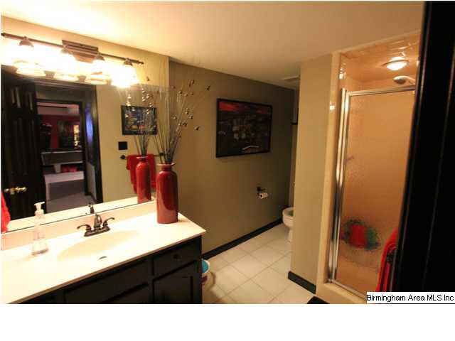 2021 Crossvine Road Birmingham, AL 35244 - Photo 13 of 24