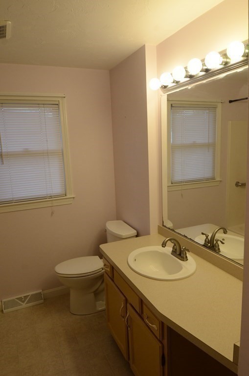 14 Brion Road Bellingham, MA 02019 - Photo 9 of 16 Gallery Image 9