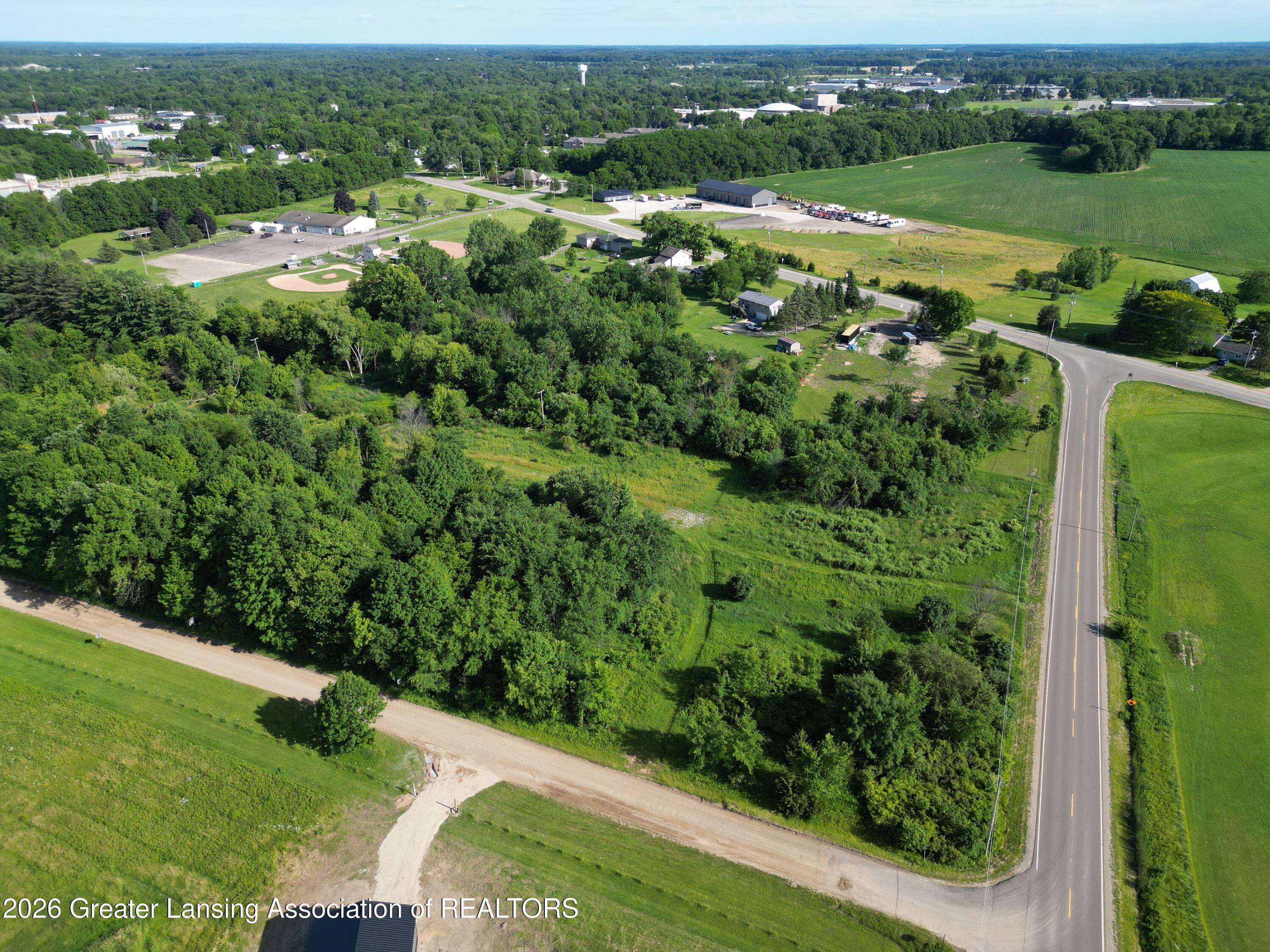 975 Foote Street Charlotte, MI 48813 - Photo 19 of 28 dji_fly_20260627_180654_16_1782598504392