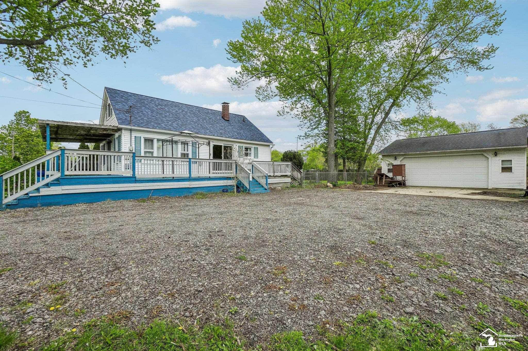 13752 Laplaisance Road Monroe, MI 48161 - Photo 2 of 35