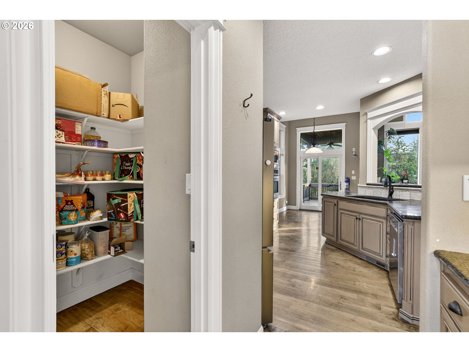 33094 Felisha Way Scappoose, OR 97056 - Photo 7 of 47 Pantry