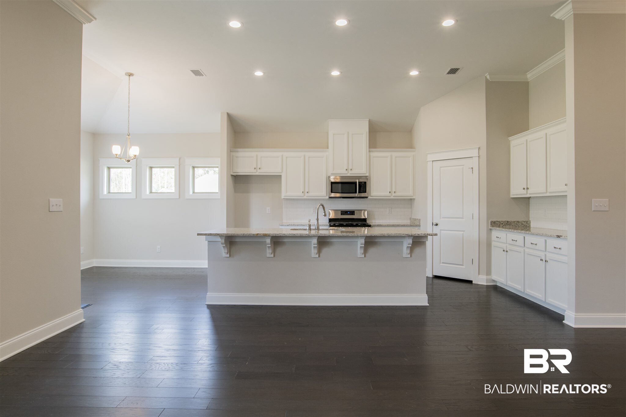 12631 Squirrel Drive Daphne, AL 36527 - Photo 8 of 37