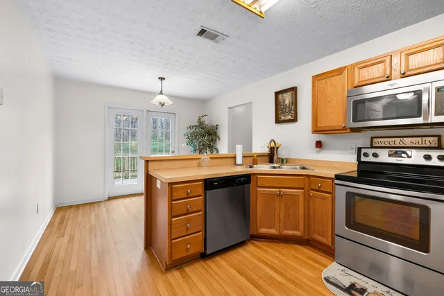 $325,000 | 13 Roxbury Lane, Newnan, GA 30265