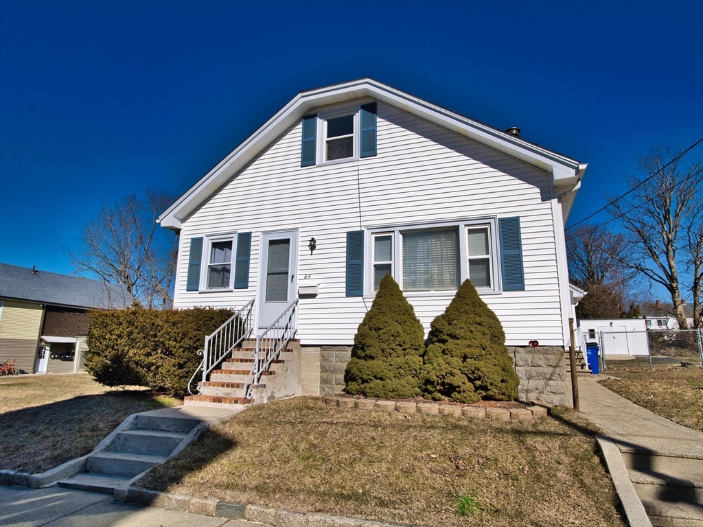 84 Riverview Street Fall River, MA 02724 - Photo 6 of 30 Gallery Image 6