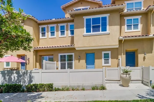 $799,000 | 1560 Santa Carolina Road, Unit 2, Chula Vista, CA 91913
