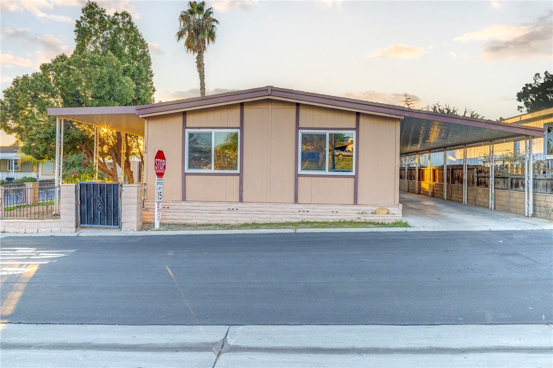8536 Kern Canyon Road, Unit 184 Bakersfield, CA 93306 - Photo 2 of 28