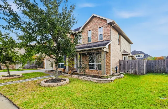 $525,000 | 13315 Edison Trace Lane, Tomball, TX 77377