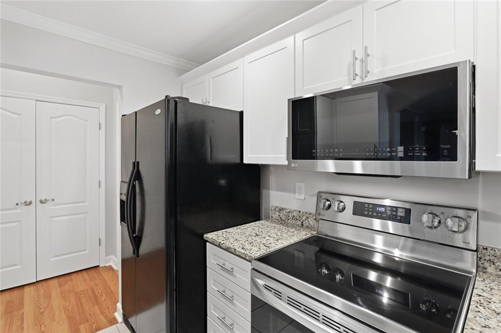 3475 Oak Valley Road Northeast, Unit 950 Atlanta, GA 30326 - Photo 14 of 37 Gallery Image 14