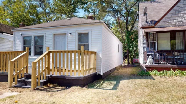 a view of a house with a patio